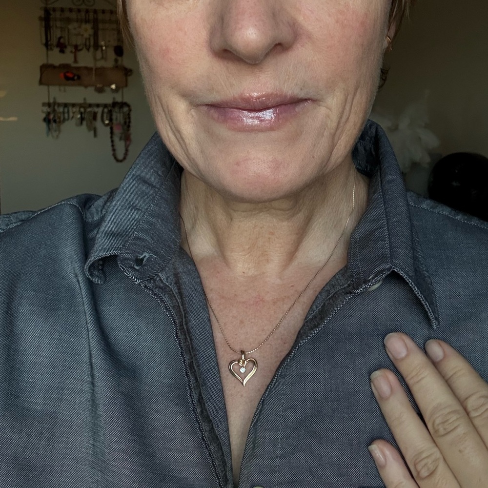 Beautiful 14k Gold Heart Pendant with Diamond Accent - Picture 7 of 7